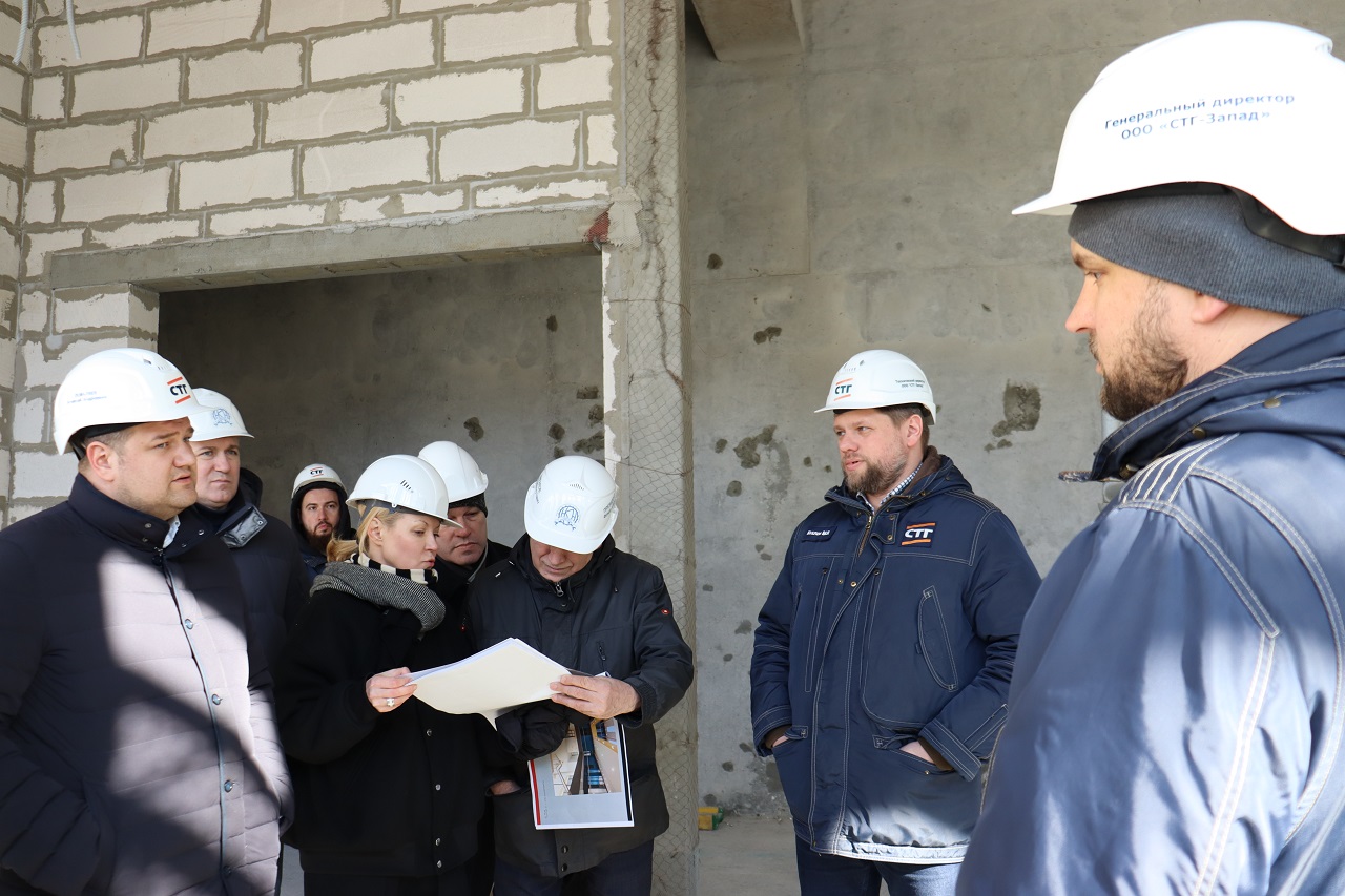Президент Фонда "Национальное культурное наследие" посетил строительную площадку СТГ в Калининграде